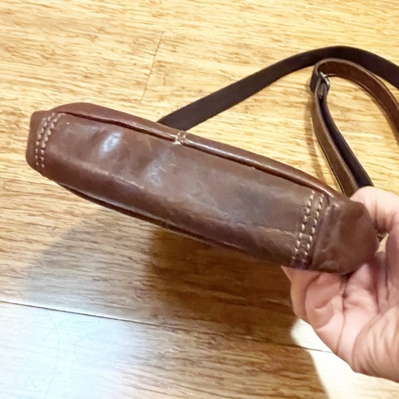 Jack Georges Chestnut Brown Genuine Leather Crossbody Bag w/ adjustable strap - Picture 4 of 11